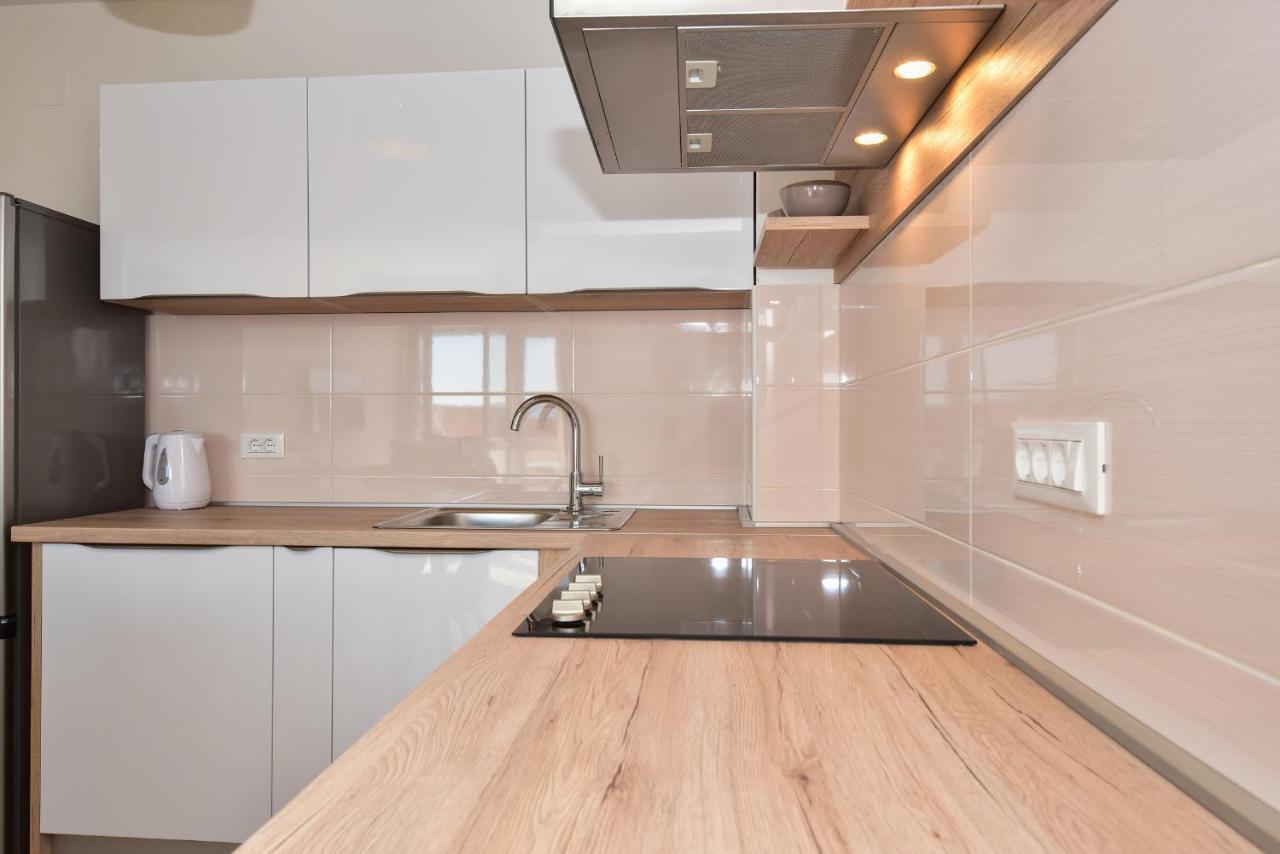 Apartman Luka Igrane Luaran gambar