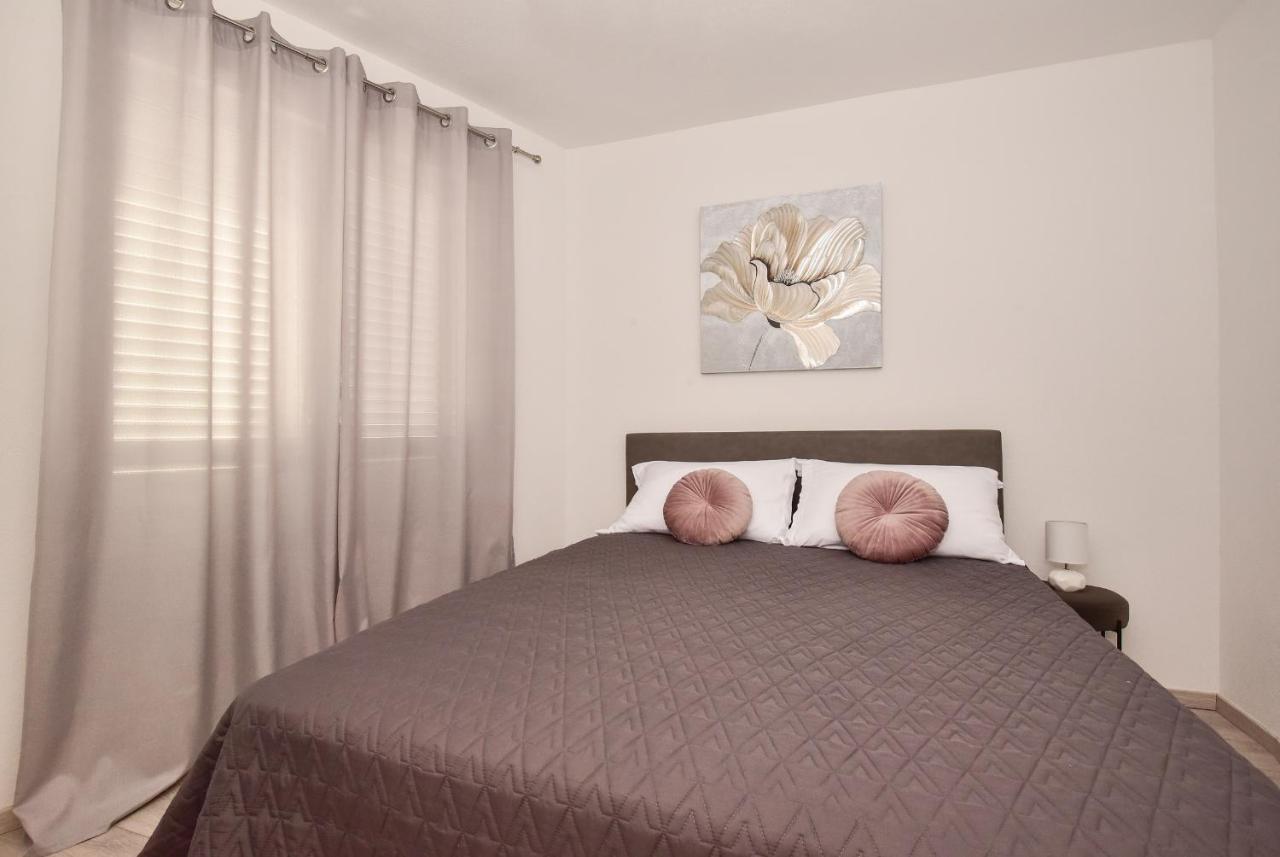 Apartman Luka Igrane Luaran gambar