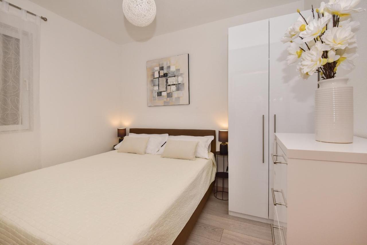 Apartman Luka Igrane Luaran gambar