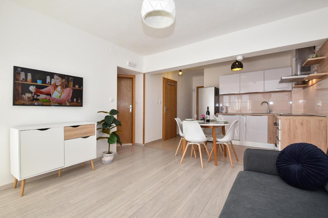 Apartman Luka Igrane Luaran gambar