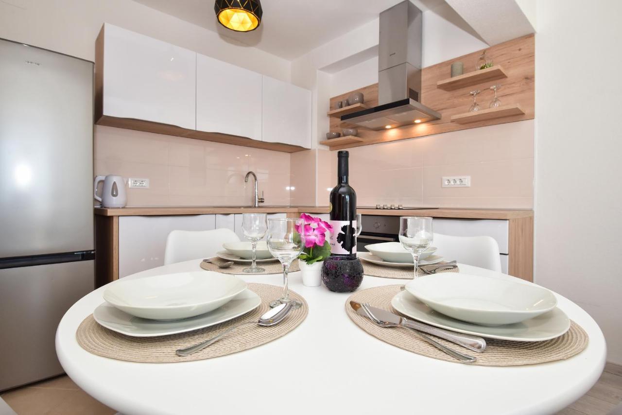 Apartman Luka Igrane Luaran gambar